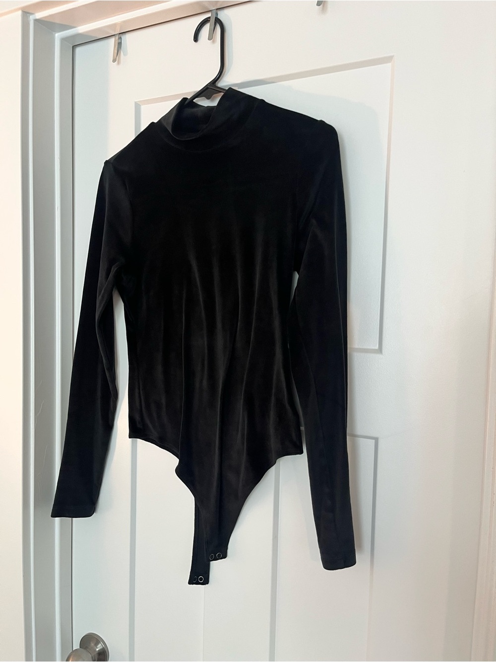American Eagle Outfitters Black Velvet Long-Sleeve Mock Neck Bodysuit